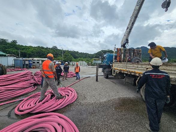 Coal conveyor power cable replacement