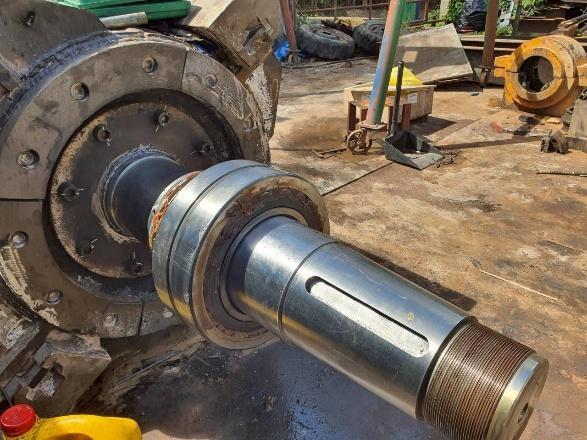 Major overhaul — 1,000 T/H jaw crusher